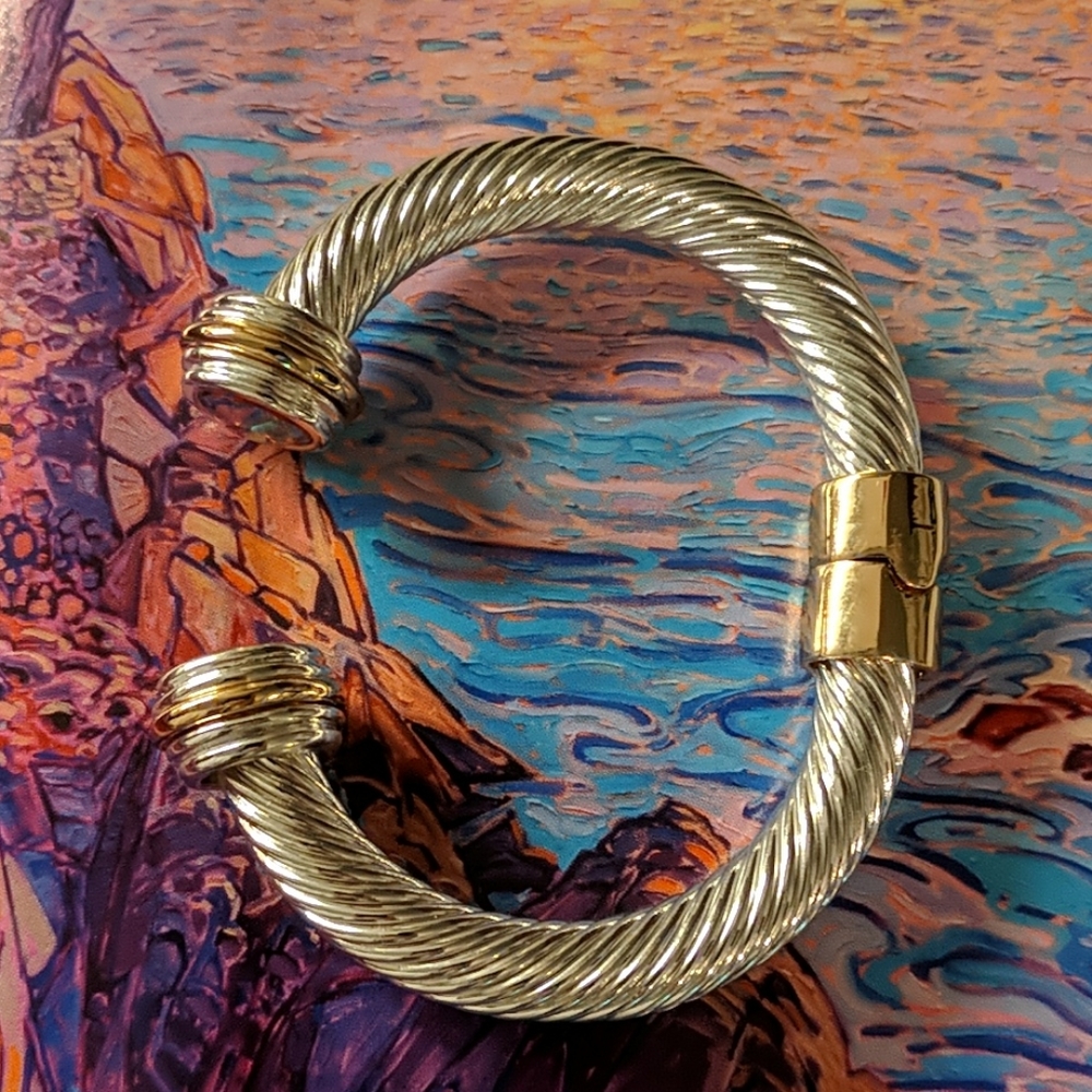 Plunder bangle - Picture 1 of 4